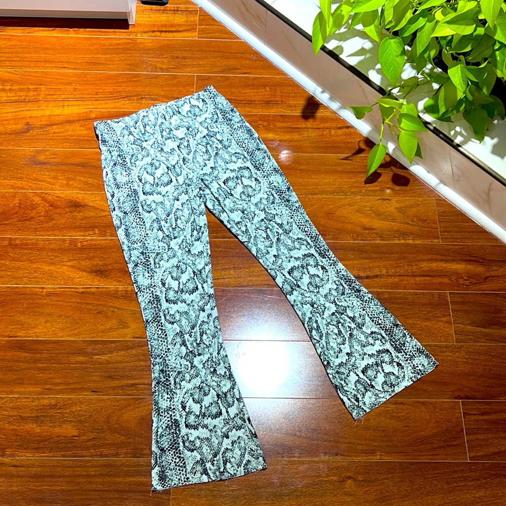 Urban outfitters cropped flare pants